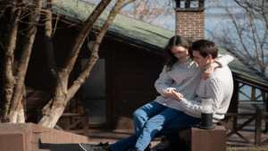 is home depot open on new year's day